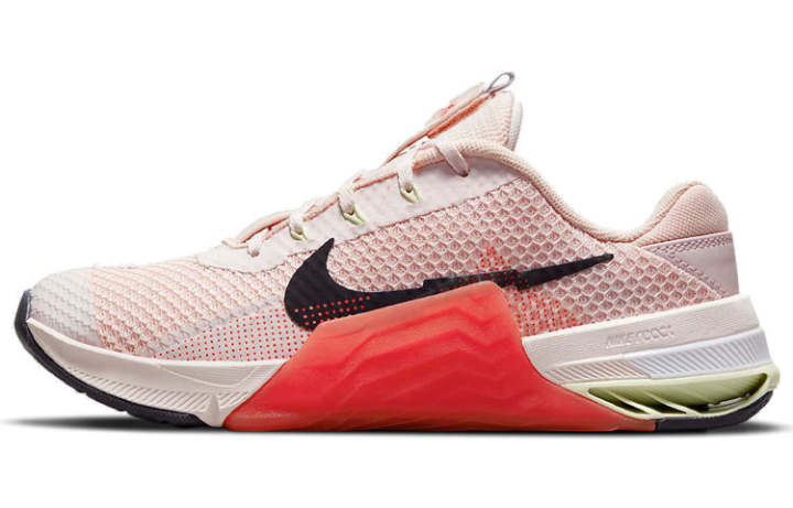 Nike Nike Metcon 7 'Light Soft Pink Magic Ember' Women's