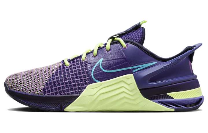 Nike Nike Metcon 8 FlyEase Amp 'Court Purple Barely Volt'