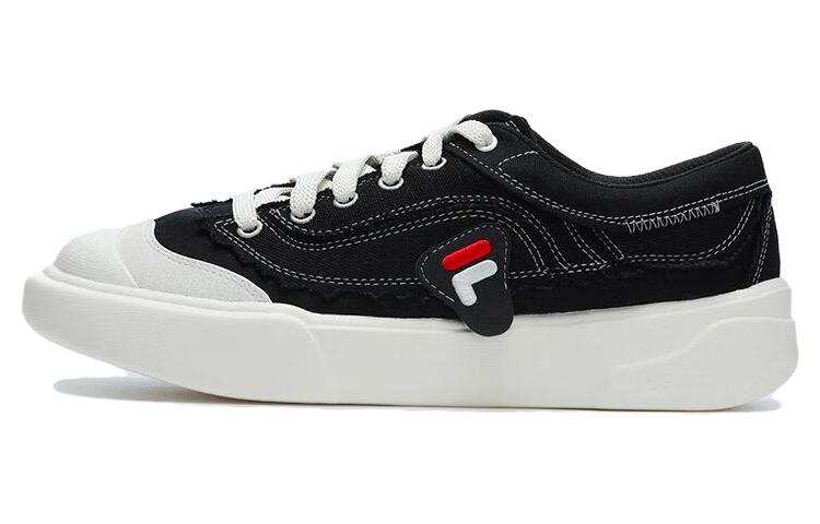 FILA FUSION CURVE Low top Canvas Shoes Women's Black White