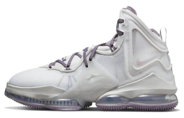 Nike Nike LeBron 19 'The Cast'