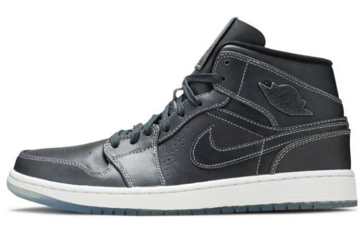 Jordan Air Jordan 1 Mid Nouveau 'Wolf Grey'