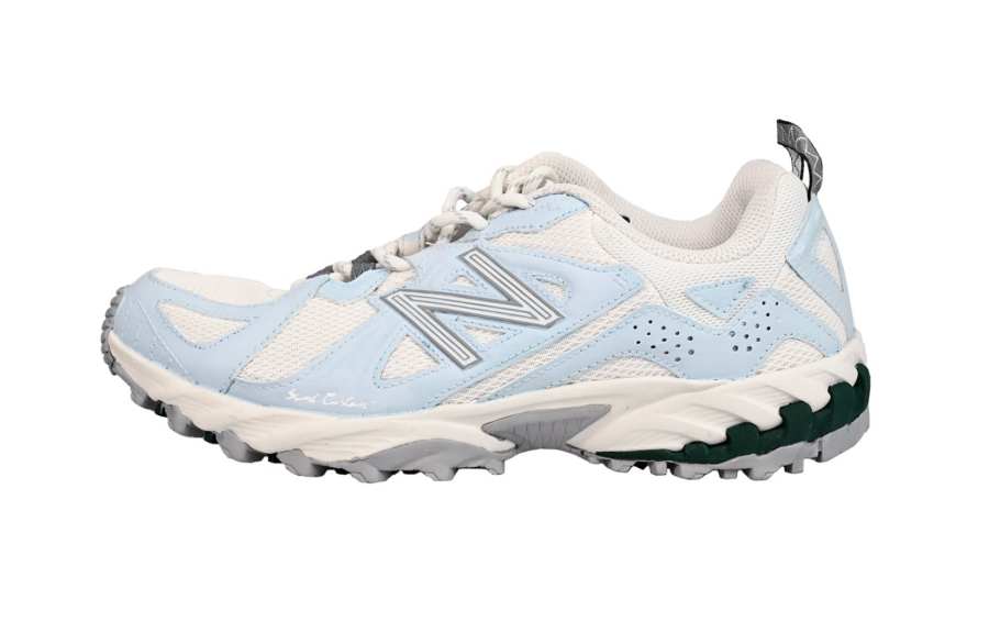 New Balance New Balance 610T Low top Hiking Shoes Unisex Beige Blue