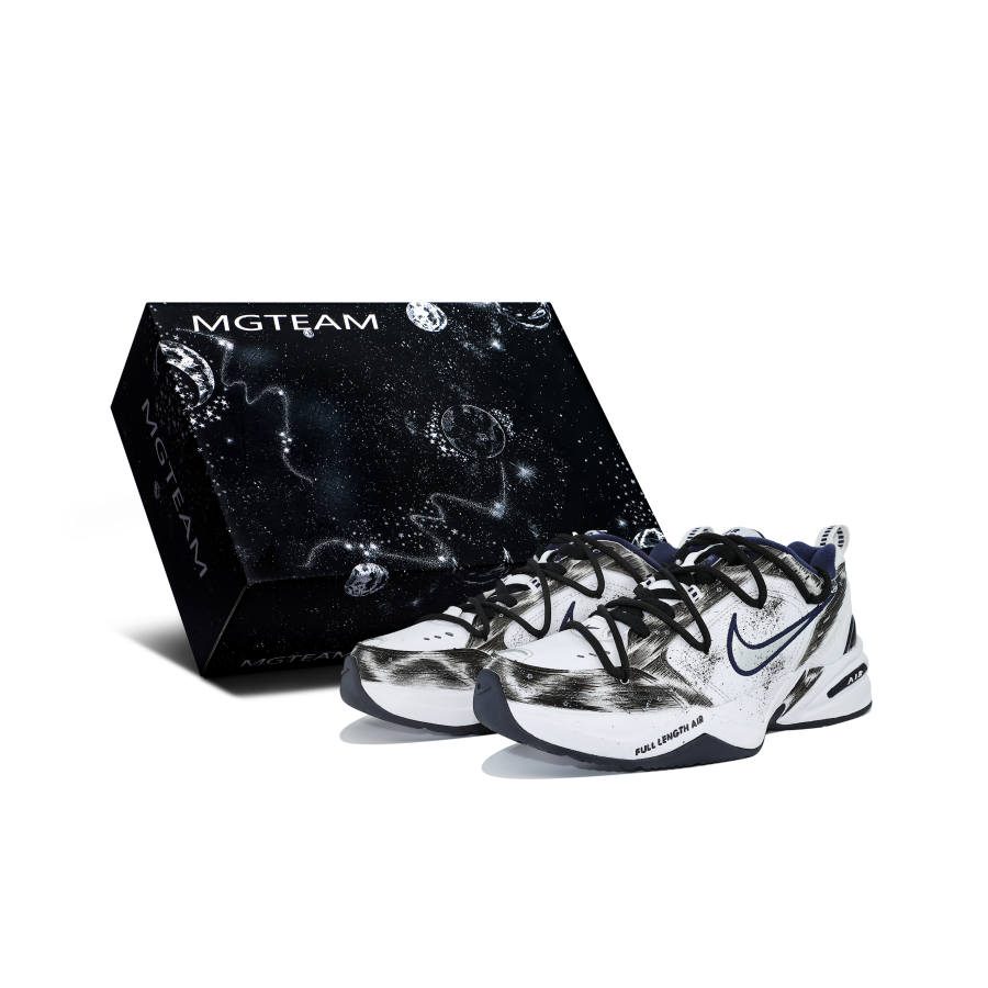 Nike Nike Air Monarch 4 Slip Resistant Abrasion Resistant Low top Chunky Sneakers Unisex Black White