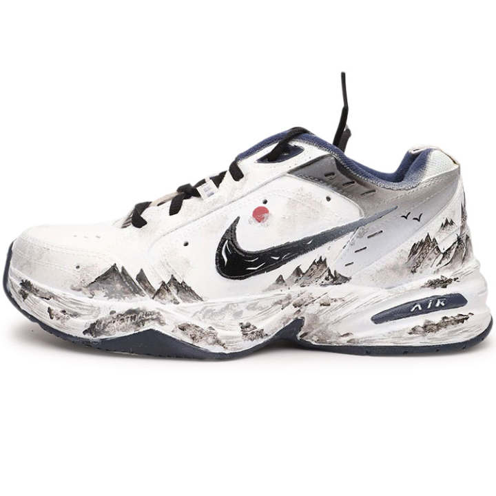 Nike Nike Air Monarch 4 Low top Chunky Sneakers Unisex