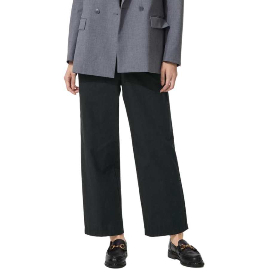 UNIQLO Casual Pants Women's Black Moderate Straight Fit Pants