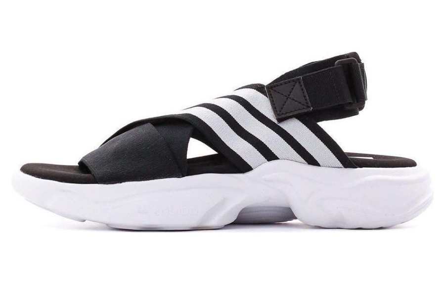 Adidas Originals Adidas Wmns Magmur 'Black White' Women's