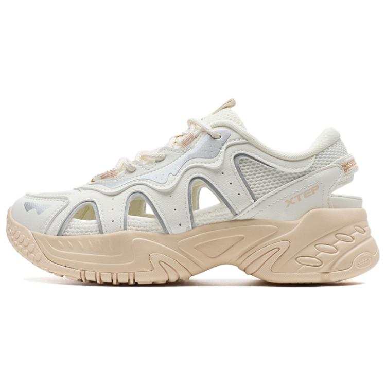 XTEP Slip Resistant And Breathable Slip Resistant And Breathable River Trekking Shoes Women's Sail White