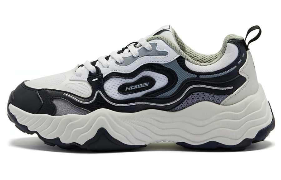QIAODAN Kunlun Comfortable Slip Resistant Abrasion Resistant Low top Chunky Sneakers Women's Black