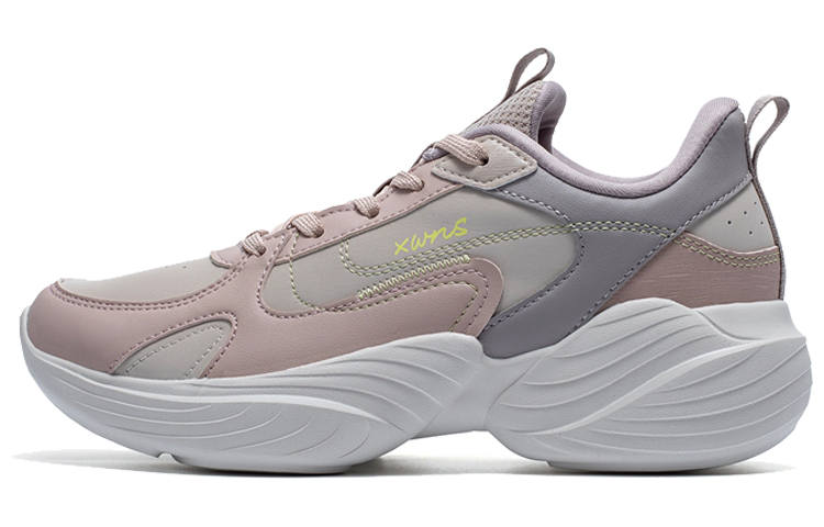 XTEP XTEP Training Shoes Women's Low Top Beige/Pink
