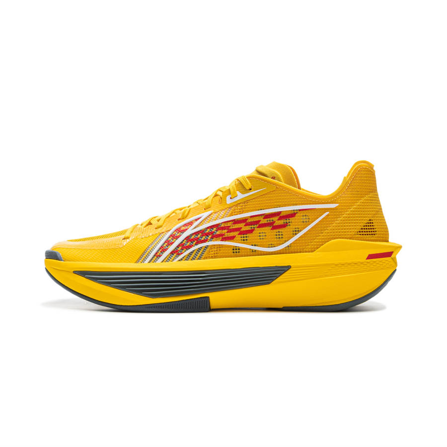 Li-Ning Li Ning ULTRALIGHT Cushioning Slip Resistant Abrasion Resistant Rebound Grip Low top Basketball Shoes Men's Yellow