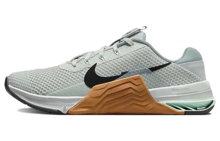 Nike Nike Metcon 7 'Light Silver Desert Ochre'