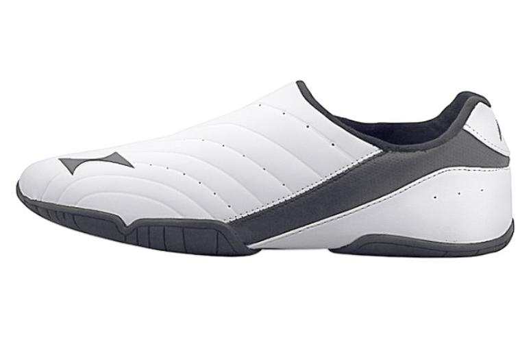 HEALTH Low top Training Shoes Unisex White