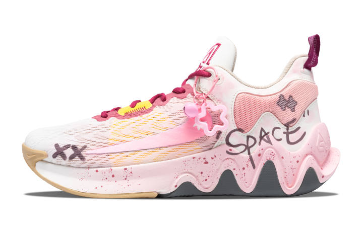 Nike Nike Giannis Immortality 2 Breathable Moisture Wicking Coverage Low top Basketball Shoes Men's White Yellow Pink