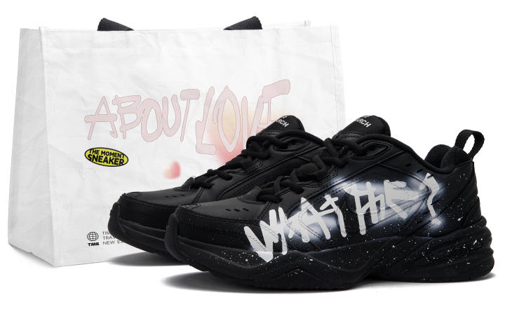 Nike Nike Air Monarch 4 Black White Low top Chunky Sneakers Unisex Black White
