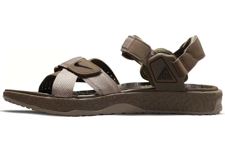 Nike Nike Acg Air Deschutz Moon Fossil