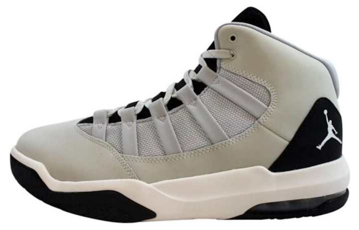 Jordan Jordan Max Aura Light Bone