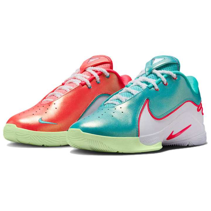 Nike Nike LeBron 22 Christmas