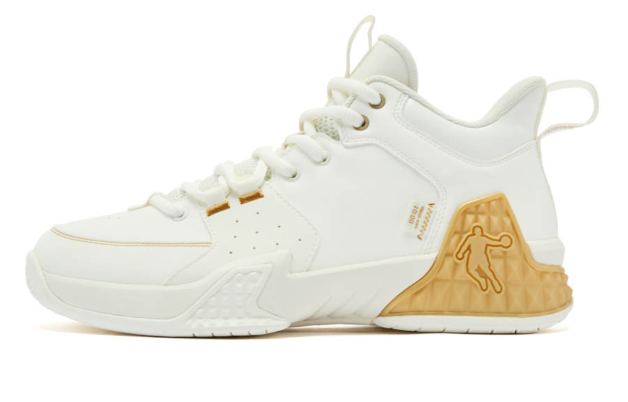QIAODAN Killing Move 1.0 Slip Resistant Abrasion Resistant Low top Basketball Shoes Men's White Gold