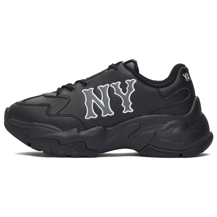 MLB New York Yankees Slip Resistant Abrasion Resistant Low top Chunky Sneakers Unisex Black
