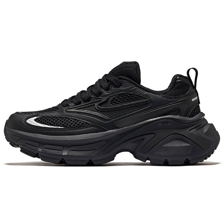 Erke Hongyu 2.0 Low top Chunky Sneakers Women's Jet Black