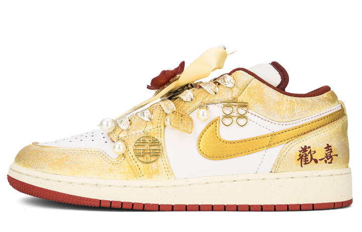 Jordan Jordan Air Jordan 1 Gilded Silver Brocade Cushioning Abrasion Resistant Cushioning, Wear Resistant Low top