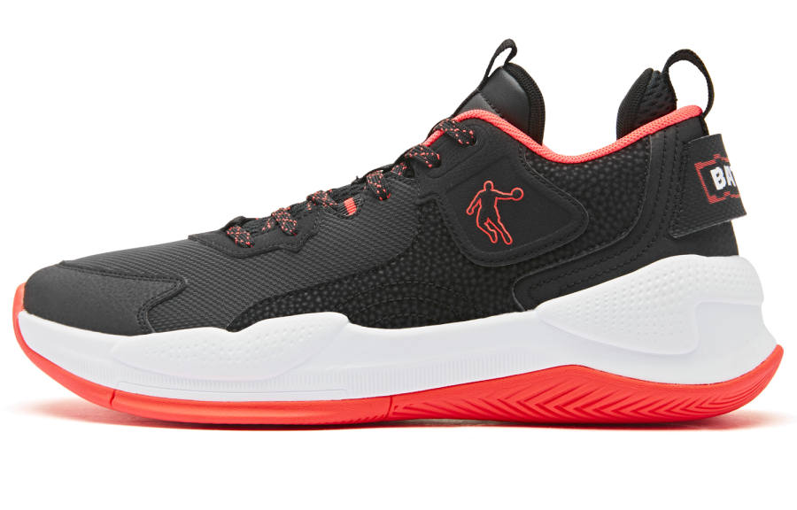 QIAODAN Comfortable Slip Resistant Low top Basketball Shoes Men's Black Red
