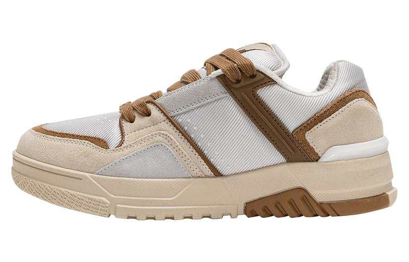 XTEP Cushioning, Wear Resistant Low top Training Shoes Women's White Brown