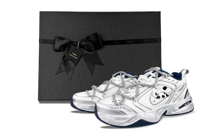 Nike Nike Air Monarch 4 Chunky Sneakers Unisex Low top Black