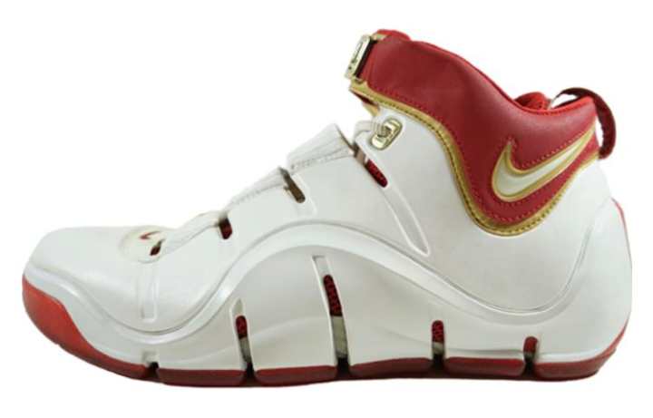 Nike Nike LeBron 4 Home Pe