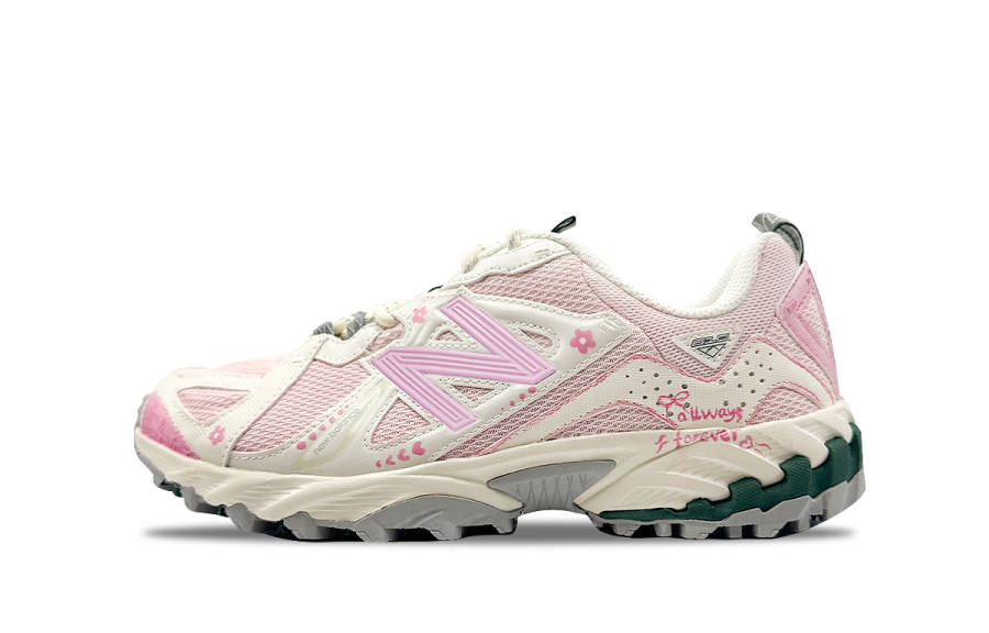 New Balance New Balance 610T Abrasion Resistant Low top Hiking Shoes Unisex Pink White