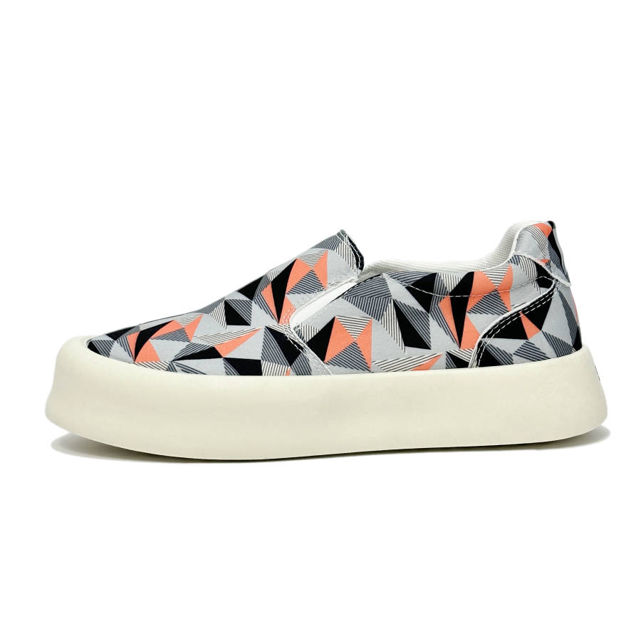 SLnU★3 Slip Resistant Abrasion Resistant Low top Canvas Shoes Men's Black Orange