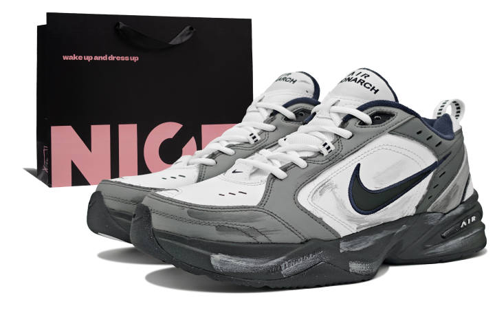 Nike Nike Air Monarch 4 Low top Chunky Sneakers Unisex Black White