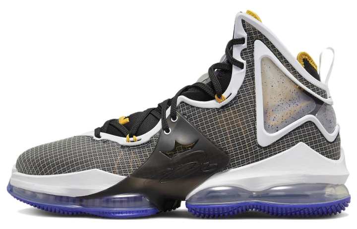 Nike Nike LeBron 19 'Graduate'