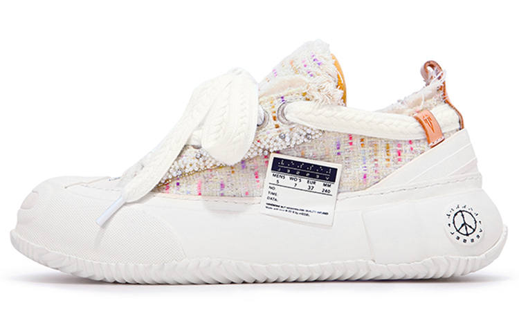 XVESSEL VESSEL G.O.P. 2.0 MARSHMALLOW Lows Low top Canvas Shoes Unisex White