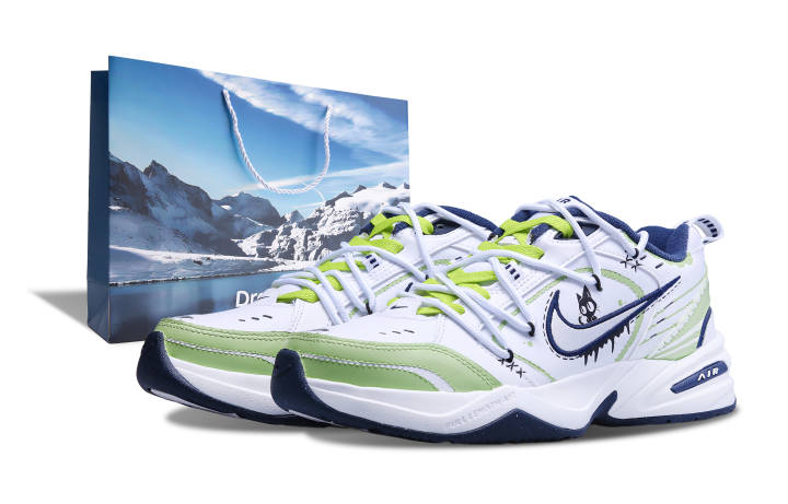 Nike Nike Air Monarch 4 Chunky Sneakers Unisex Low Top White/Green