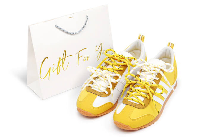 Adidas Adidas VS JOG 2.0 Low top Casual Shoes Unisex Yellow White