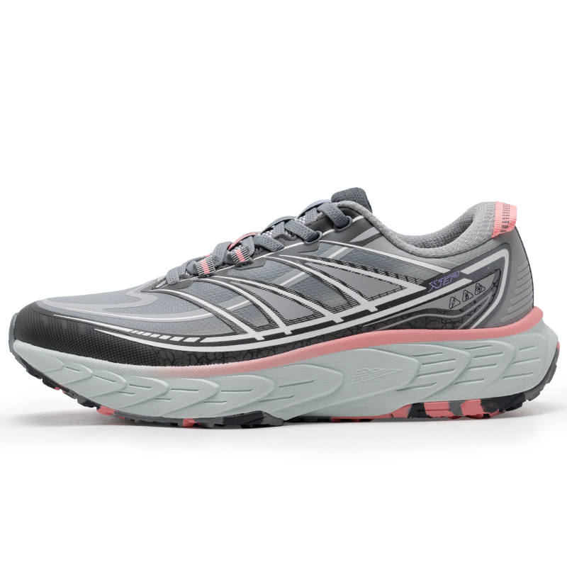 XTEP Cushioning Slip Resistant Abrasion Resistant Rebound Low top Running Shoes Women's Gray Black