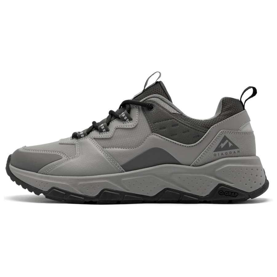 QIAODAN Slip Resistant Abrasion Resistant Low top Outdoor Shoes Men's Gray