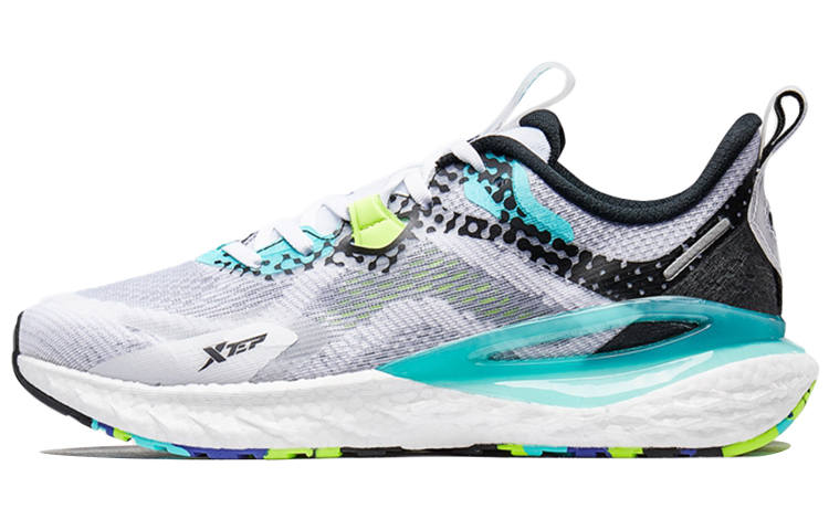XTEP Dynamic Foam 1.0 Casual Cushioning Slip Resistant Breathable Low top Sprint Running Shoes Men's White Black