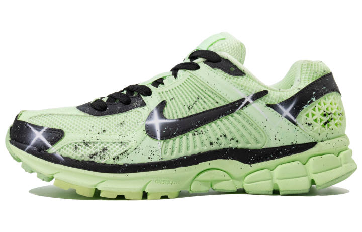 Nike Nike Zoom Vomero 5 Abrasion Resistant Low top Full Length Zoom Air Running Shoes Men's Light Green