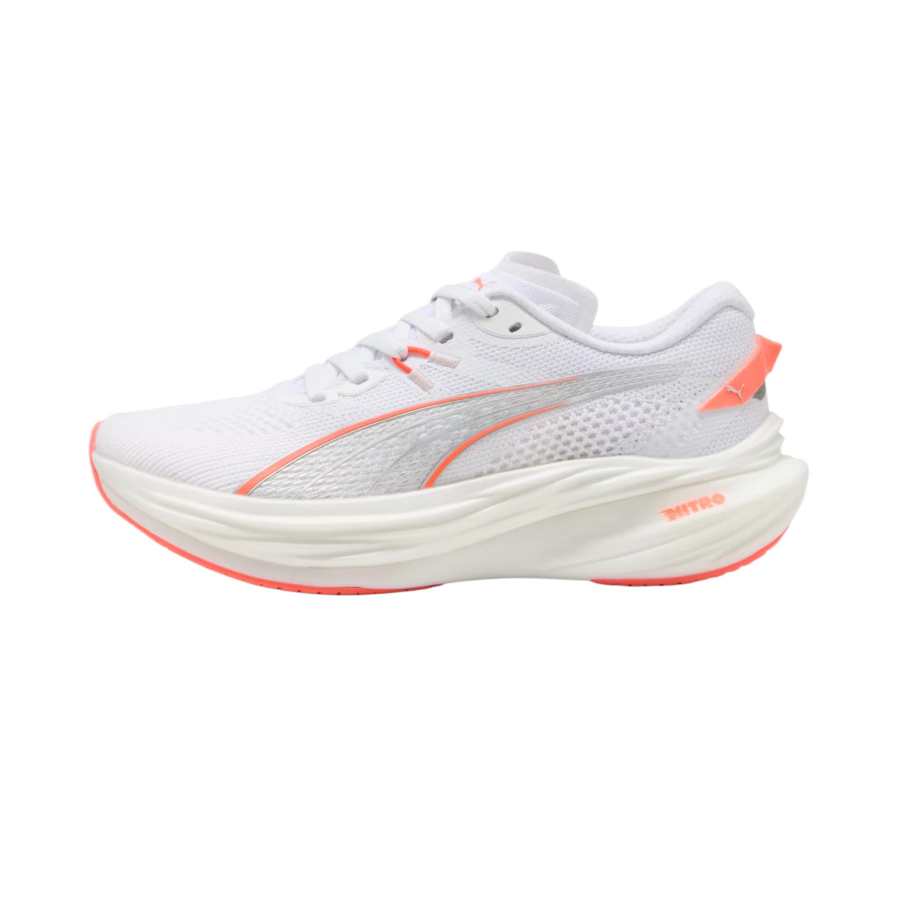 PUMA PUMA Deviate NITRO 3 Low top Running Shoes Women's White Red