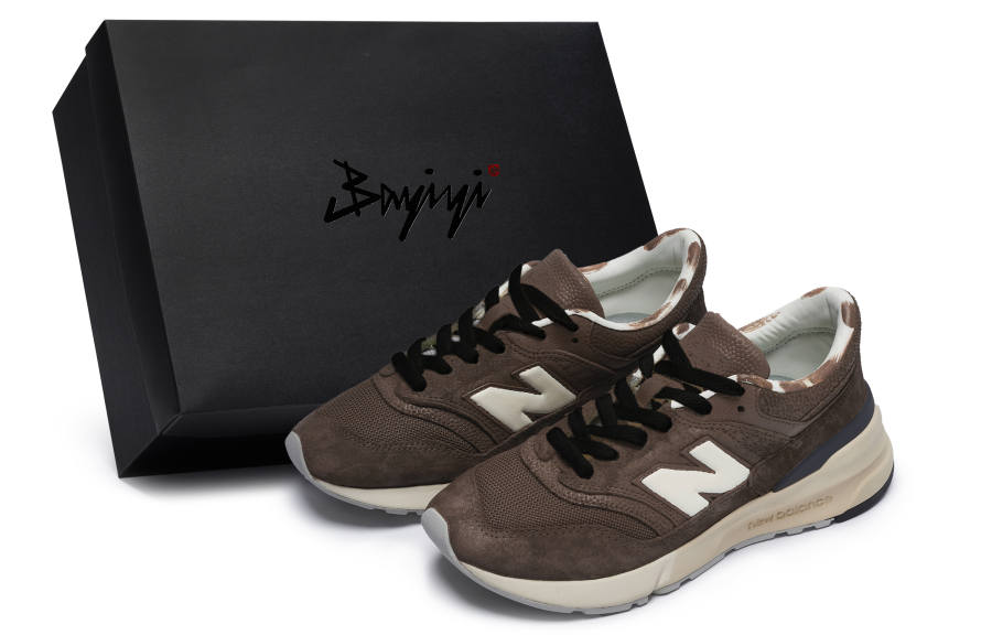New Balance New Balance NB 997R Slip Resistant And Breathable Low top Running Shoes Unisex Brown White