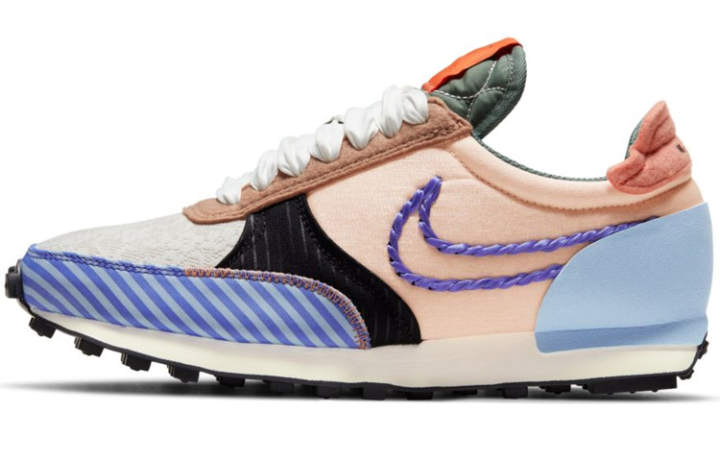 Nike Nike Daybreak Type Crimson Tint Sapphire Women's