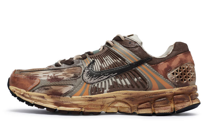 Nike Nike Zoom Vomero 5 Low top Running Shoes Men's Brown Yellow Orange
