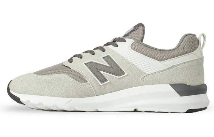 New Balance New Balance NB 009 Low top Running Shoes Men's Light Gray