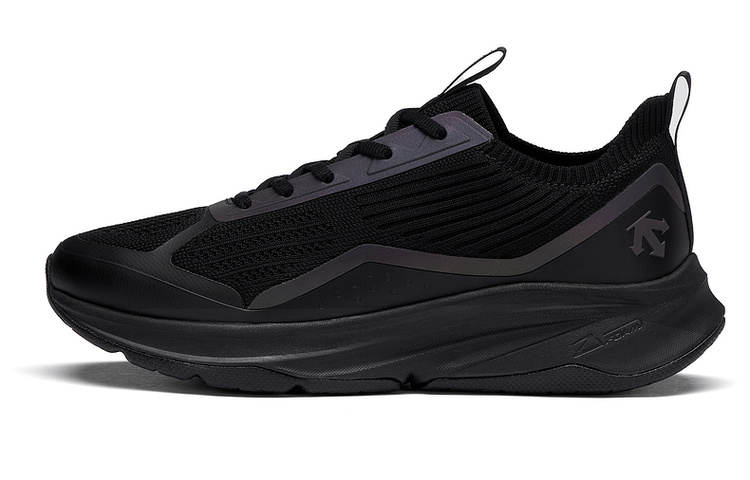 DESCENTE Fabric Cushioning Breathable Cushioning Breathable Low top Casual Running Shoes Women's Black