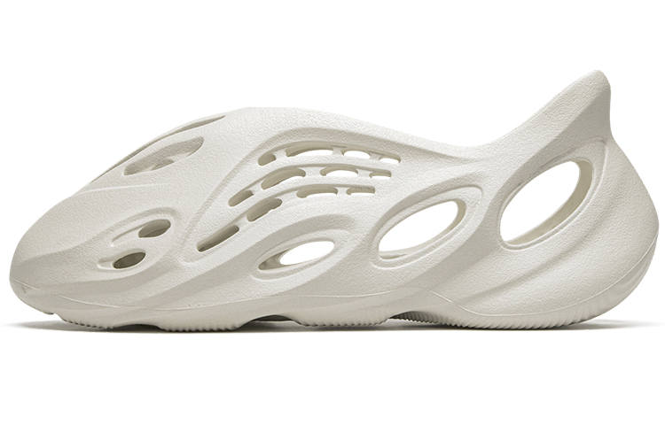 Adidas Originals Yeezy Foam Runner Ararat Beach Sandal Unisex White