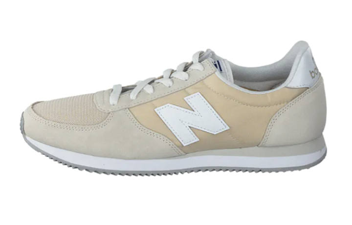 New Balance 220 New Balance 'Moonbeam'