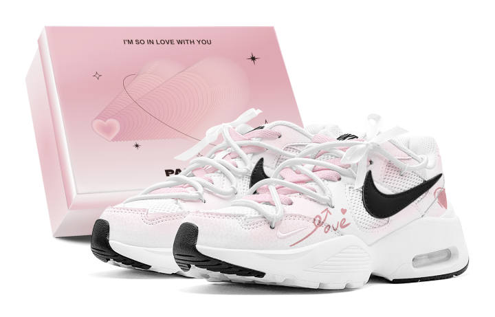 Nike Nike Air Max Fusion Low top Running Shoes Women's Pink