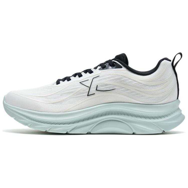 XTEP Breathable Mesh Fabric Slip Resistant Low top Casual Running Shoes Men's White Black